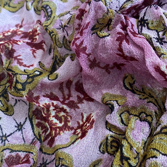 CRINKLY OBLONG LIGHTWEIGHT SCARF - Picture 3 of 3